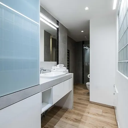 Saguaro Deluxe Old Town Cracow